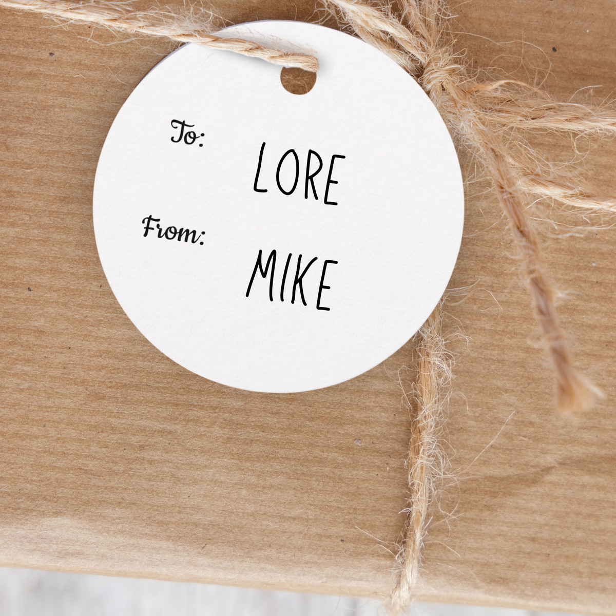 A Flurry of Love | Loreen Loves Holiday Gift Tags